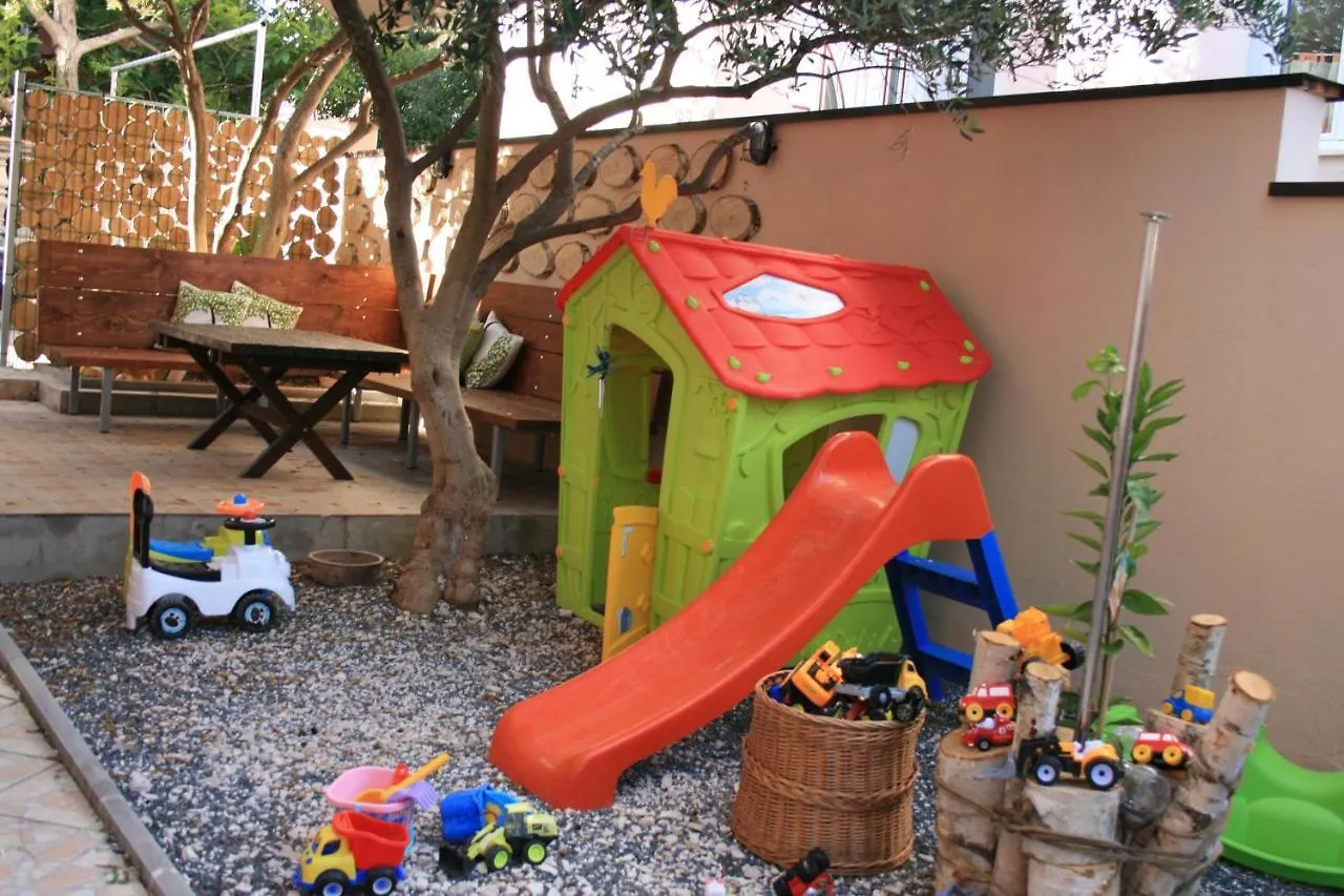 Apartmani Mia  Trogir